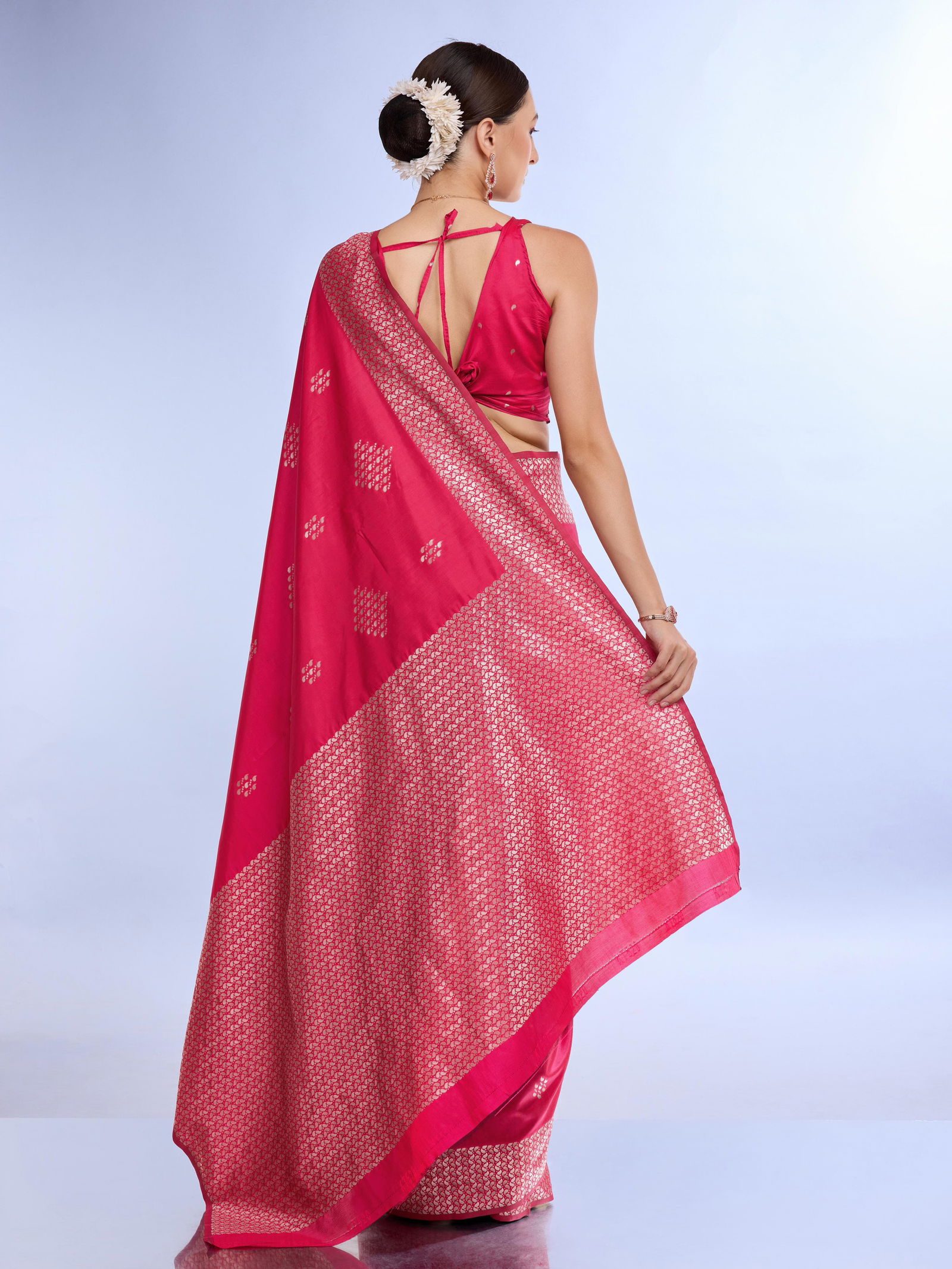 KL Magic 403 Designer Lichi Silk Party Wear Sarees Suppliers In Mumbai